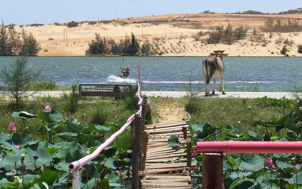 Source Kiteboarding/Lodge Phan Thiet Exterior photo